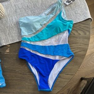 Stylish One-Shoulder Swimsuit in Blue Tones